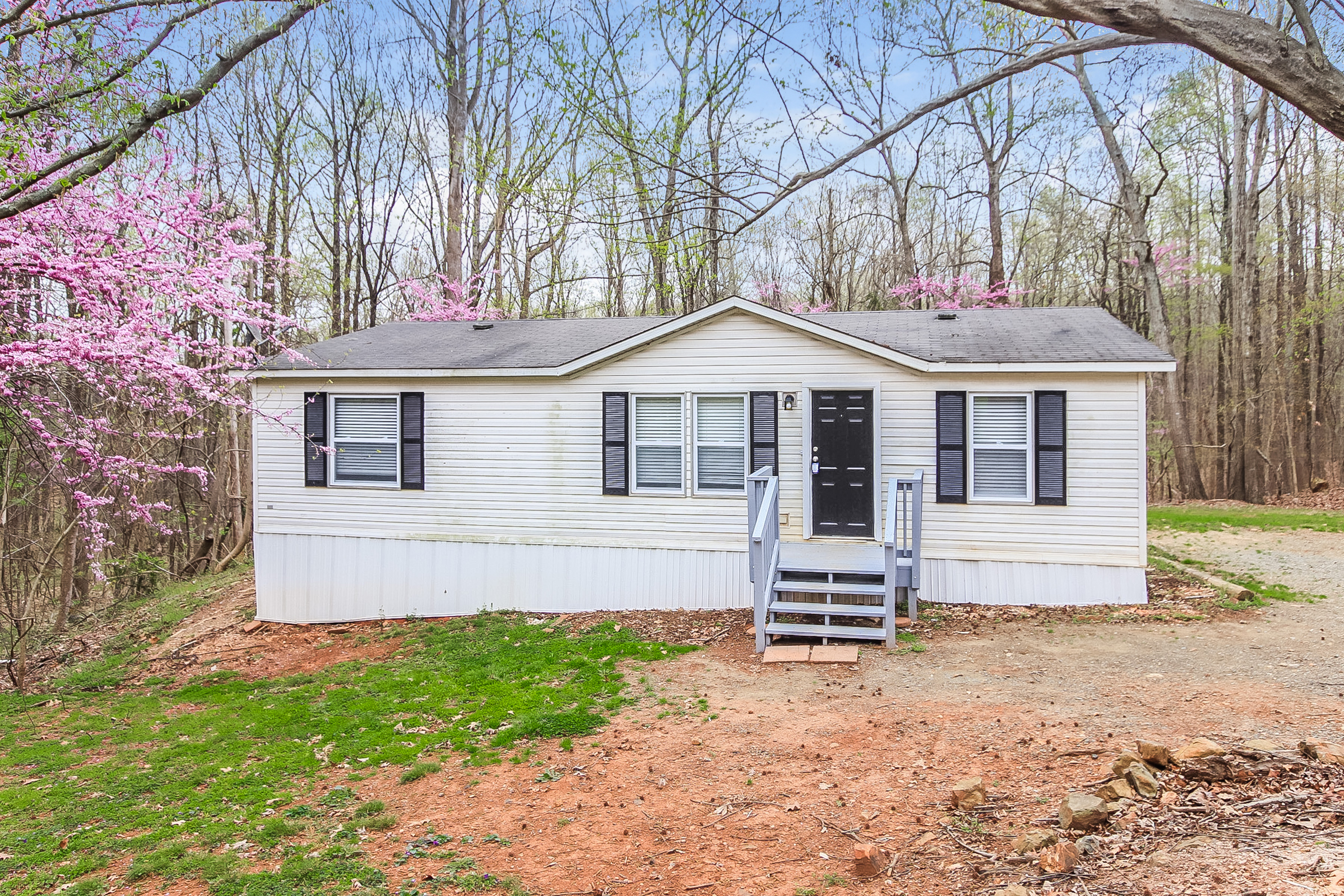 2318 Blair Dr Hillsborough, NC 27278